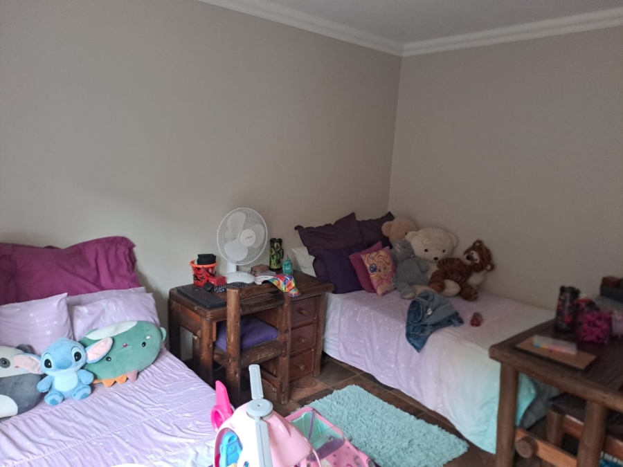 To Let 2 Bedroom Property for Rent in Melodie North West